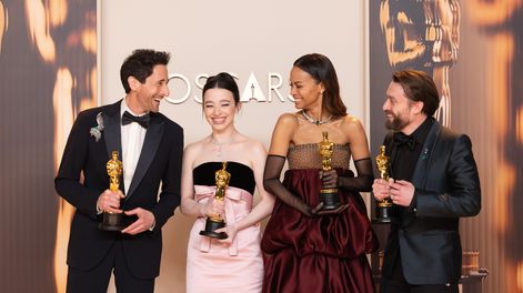 Búsqueda | Adrien Brody, Mikey Madison, Zoe Saldaña y Kieran Cullen