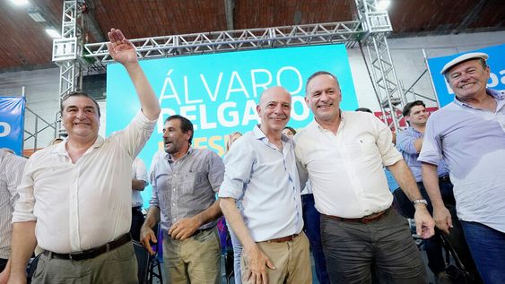 Sergio Botana, Javier García, Álvaro Delgado y Enrique Antía durante un acto Sergio Botana, Javier García, Álvaro Delgado y Enrique Antía durante un acto