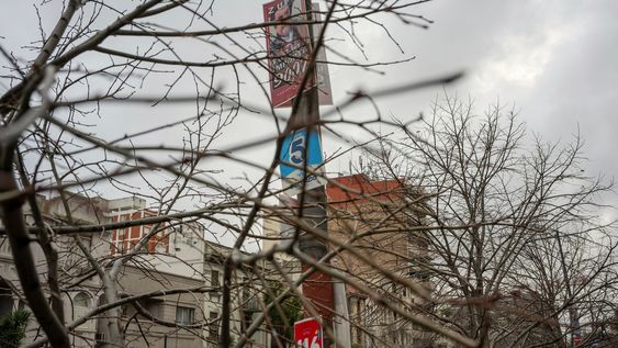 Carteles con propaganda política en las calles de Montevideo Carteles con propaganda política en las calles de Montevideo
