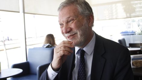 imagen de Exministro Kreimerman abandona el Frente Amplio porque sus políticas son “muy parecidas” a las de blancos y colorados