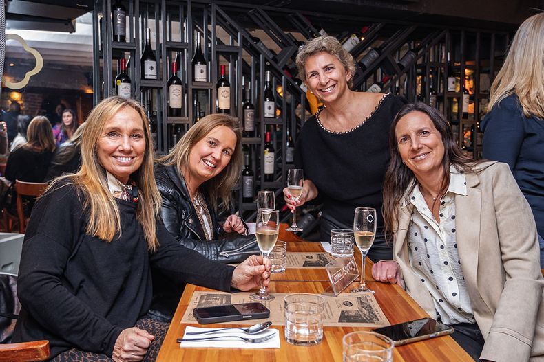 María Gracia López Castilla, Macarena Pereira, Ana María Silveira y María Noel Labat