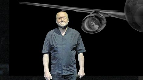 Enrique Piñeyro presenta su unipersonal Volar es humano, aterrizar es divino&nbsp;en el Sodre este 20 de julio&nbsp;