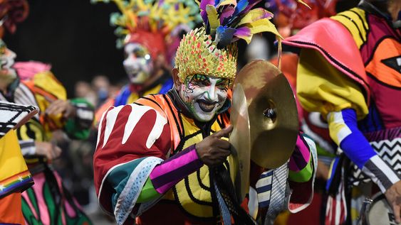 Murga Agarrate Catalina. Foto: Daniel Rodriguez / adhocFOTOS Murga Agarrate Catalina. Foto: Daniel Rodriguez / adhocFOTOS