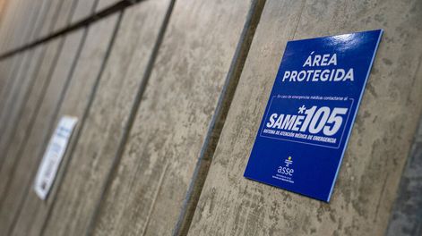 Sede central de ASSE. Foto: Mauricio Zina, adhocFOTOS