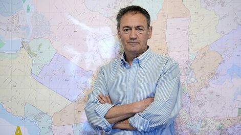 Eduardo Radaelli en su despacho en Montevideo. Foto: Javier Calvelo / adhocFOTOS