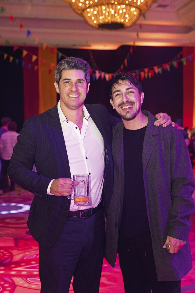 Director de Relaciones Institucionales y Ventas de Enjoy Javier Azcurra y Jorge Fucile