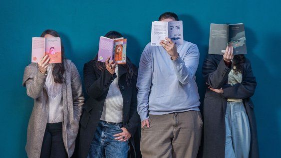la poesia salio del closet: escritores jovenes impulsan el genero en uruguay