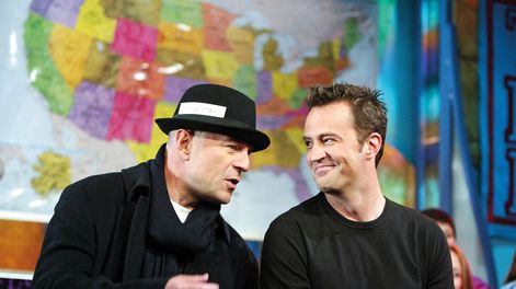 Perry participó en memorables películas, como Un impulsivo y loco amor - que rodó junto a su padre, John Bennett Perry, en 1997- o Mi vecino asesino (2005), que construyó la amistad entre el actor y Bruce Willis.  Scott Gries /AFP 