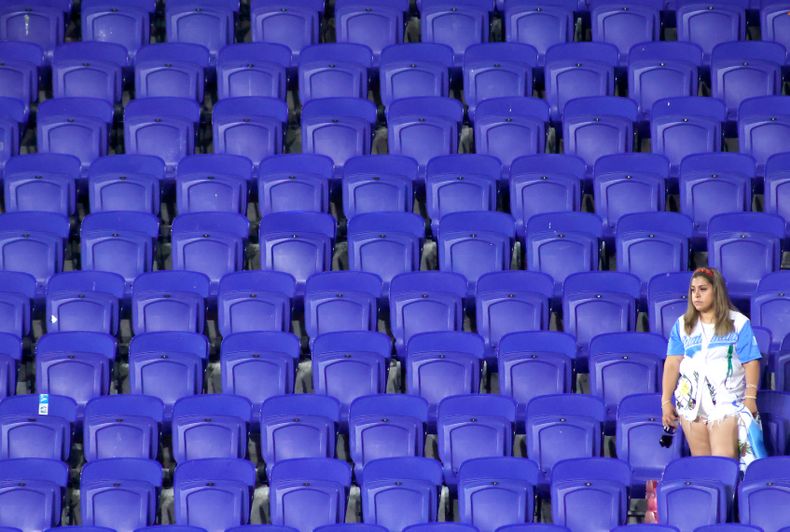Aficionados guatemaltecos asisten a un partido contra la República Checa —un amistoso internacional de preparación para la Copa Mundial— en el Sports Illustrated Stadium de Harrison, Nueva Jersey, el 4 de junio de 2026.