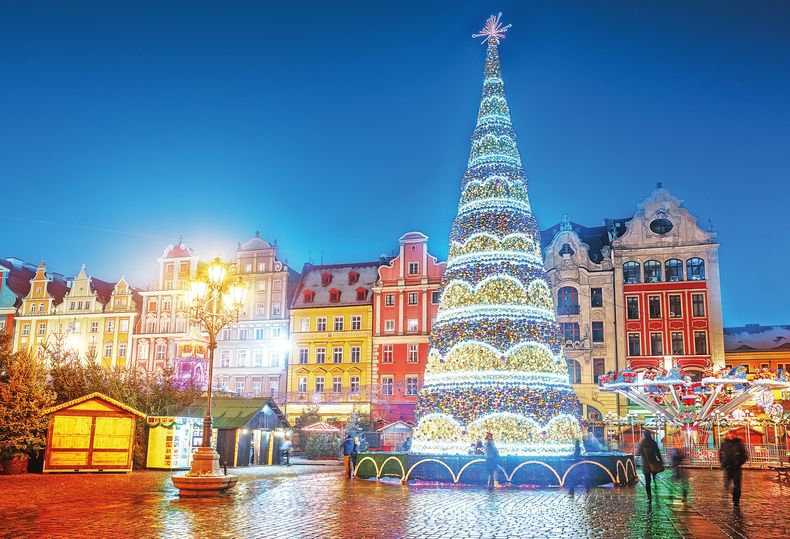 El mercado de navidad de Wroclaw, en el corazón del casco antiguo de la ciudad de Breslavia