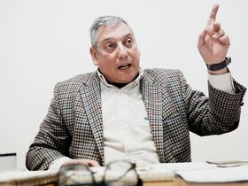 Carlos Enciso.