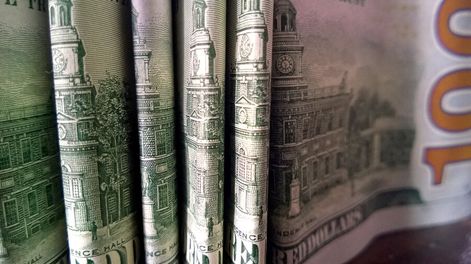 Los cambios y otros agentes mayoristas operaron dólares a precios promedio por debajo de $ 38 en los últimos días. Foto: Javier Calvelo / adhocFOTOS