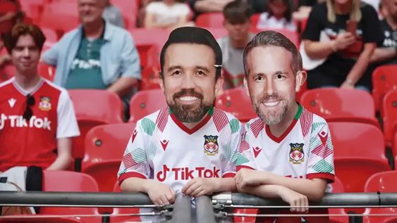 el humilde club de futbol wrexham afc suena en grande desde que lo compraron dos actores de hollywood el humilde club de futbol wrexham afc suena en grande desde que lo compraron dos actores de hollywood
