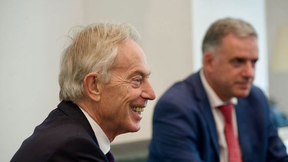 Tony Blair y el presidente Yamandú Orsi. Tony Blair y el presidente Yamandú Orsi.