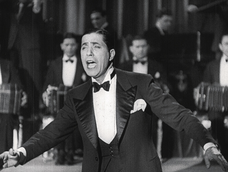 Carlos Gardel.