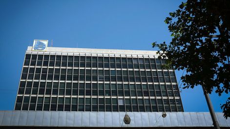 Casa central del BROU. Foto: Pablo Vignali / adhocFOTOS