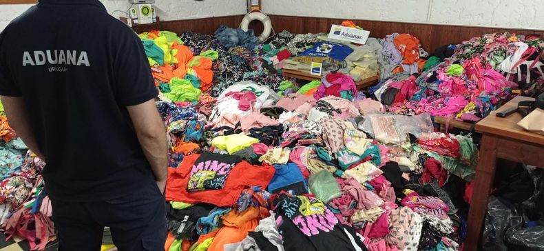 Una incautación de ropa proveniente desde Argentina