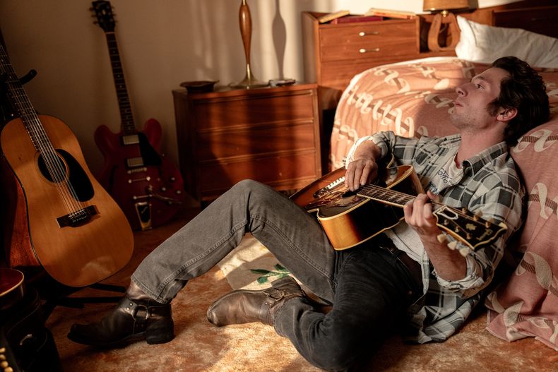 Jeremy Allen White en Springsteen: música de ninguna parte.