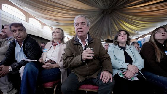 Rodrigo Blás, Laura Raffo y Luis Alberto Heber en un congreso del Herrerismo Rodrigo Blás, Laura Raffo y Luis Alberto Heber en un congreso del Herrerismo