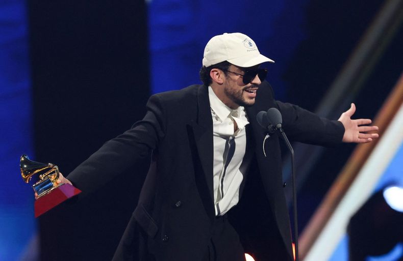 El músico puertorriqueño Bad Bunny se llevó el premio más importante de la gala.