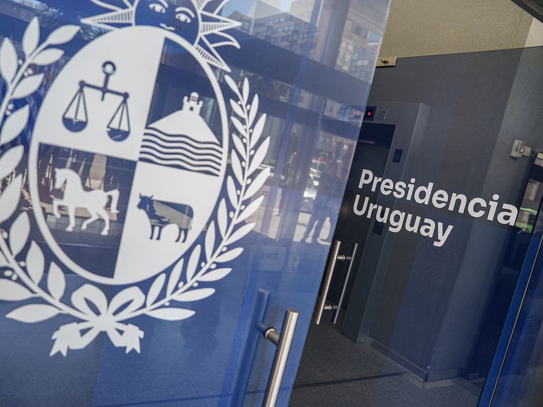 Entrada a la Presidencia, en la Torre Ejecutiva, sede de Agesic.