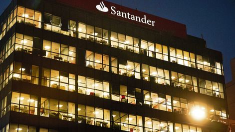 Santander proyecta un “crecimiento sólido” de su negocio en Uruguay. Foto: Ricardo Antúnez, adhocFOTOS