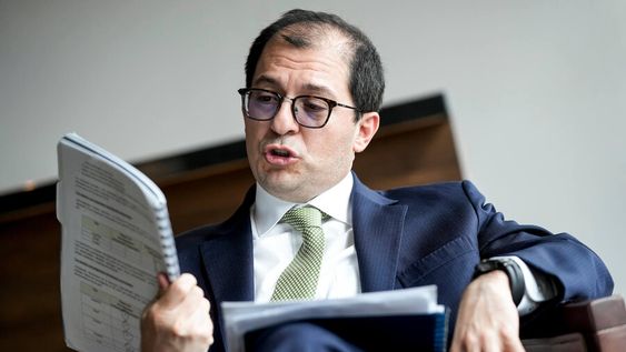 Francisco Barbosa Delgado durante la entrevista con Búsqueda. Foto: Javier Calvelo / adhocFOTOS Francisco Barbosa Delgado durante la entrevista con Búsqueda. Foto: Javier Calvelo / adhocFOTOS