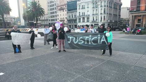 Concentración por Jonathan Correa en la plaza Independencia, el domingo 15.