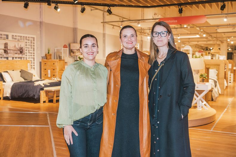Jefa de Comunicación de Divino María Eugenia García da Rosa, Natalia Delgado y&nbsp;María Noel Riccetto.