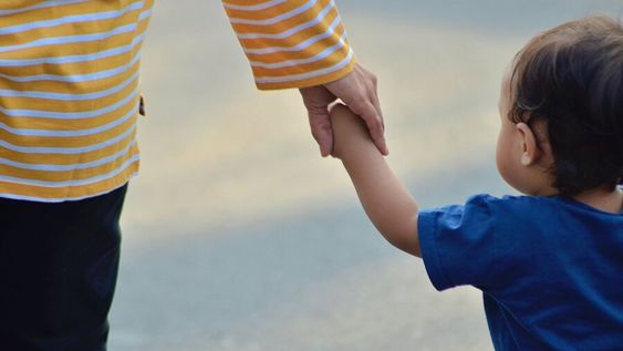 imagen de Cambios al régimen de adopciones pueden producir un “comercio” de niños, advierten el Frente Amplio y el sindicato del INAU imagen de Cambios al régimen de adopciones pueden producir un “comercio” de niños, advierten el Frente Amplio y el sindicato del INAU