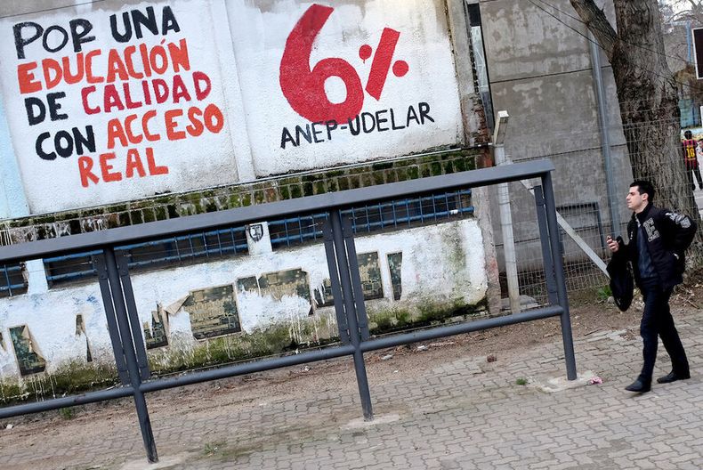 imagen de Los gobiernos blancos, colorados y frentistas no han podido con “las tres maldiciones” que jaquean a la educación, según Eduy21