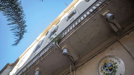 Fachada del edificio Radiodifusión Nacional, en la peatonal Sarandí. Fachada del edificio Radiodifusión Nacional, en la peatonal Sarandí.