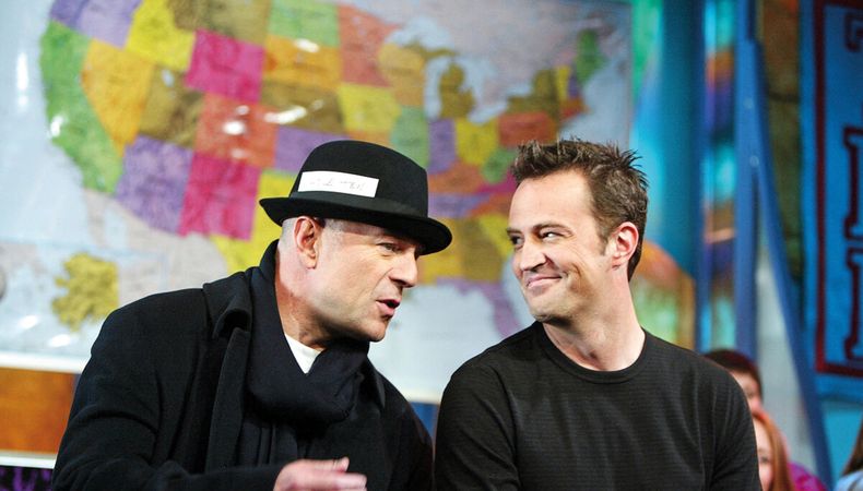 Perry participó en memorables películas, como Un impulsivo y loco amor - que rodó junto a su padre, John Bennett Perry, en 1997- o Mi vecino asesino (2005), que construyó la amistad entre el actor y Bruce Willis.  Scott Gries /AFP 