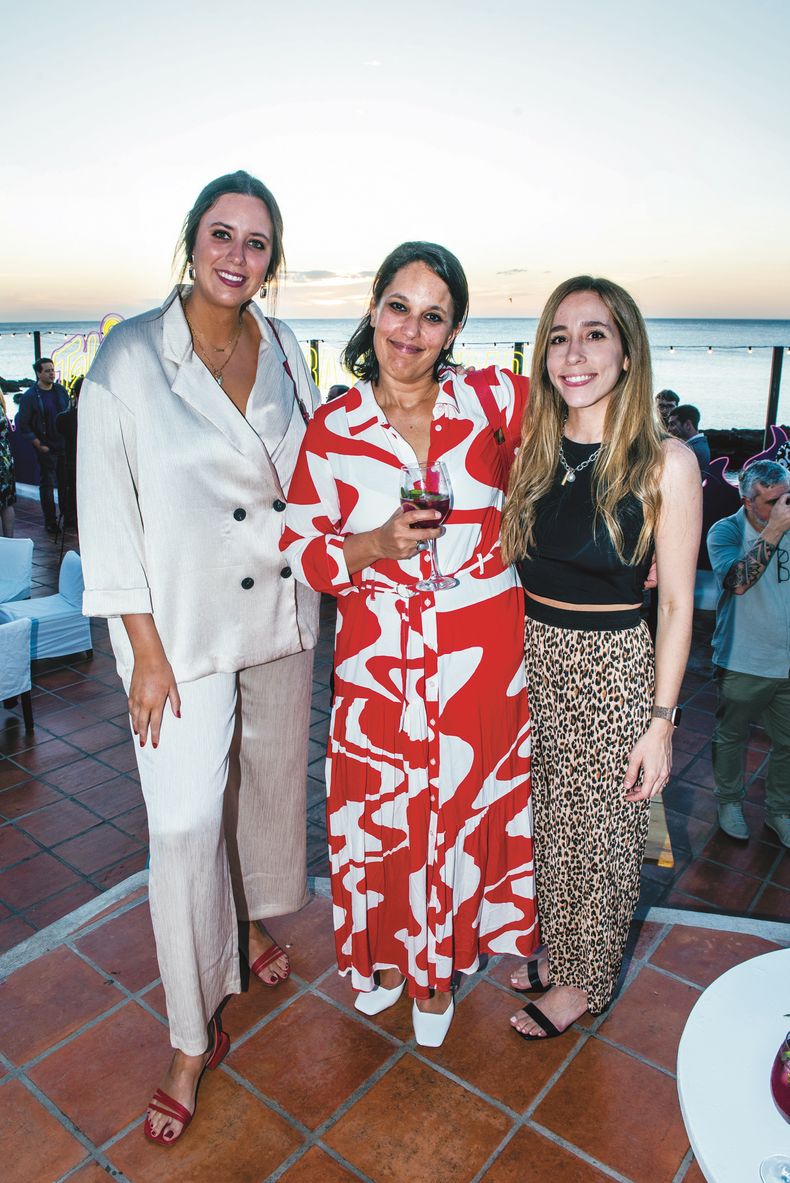 Agustina Da Silva, Magdalena Inverso y Valentina Jodar