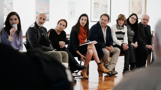 Autoridades del MNAV y la Dirección Nacional de Cultura durante un encuentro con la prensa para presentar la propuesta del museo para 2026.