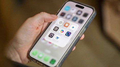 Celular con aplicaciones de IA.