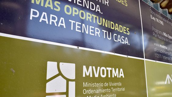 Entre otras soluciones habitacionales, el MVOT otorga subsidios de alquiler. Entre otras soluciones habitacionales, el MVOT otorga subsidios de alquiler.