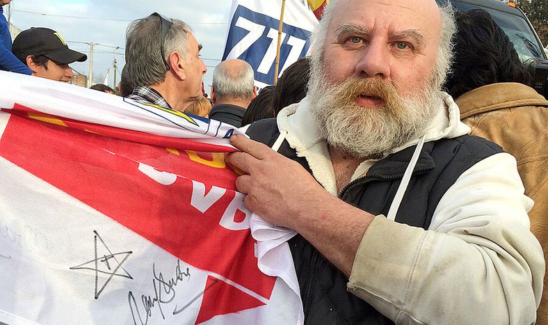 imagen de Raúl Sendic, la figura entre los dos líderes del Frente Amplio