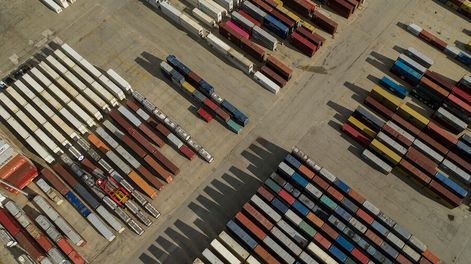 Vista aérea de contenedores en la TCP. Foto: Daniel Rodriguez / adhocFOTOS