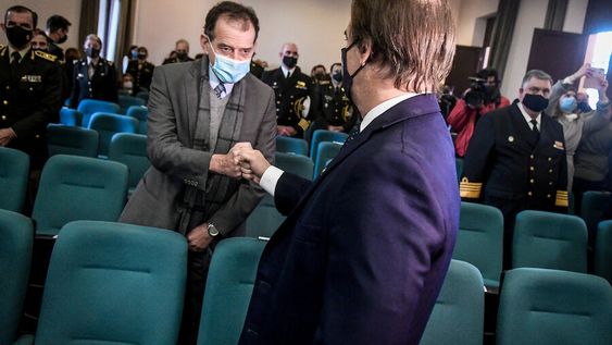 Guido Manini Ríos y Luis Lacalle Pou. Foto: Javier Calvelo / adhocFOTOS Guido Manini Ríos y Luis Lacalle Pou. Foto: Javier Calvelo / adhocFOTOS