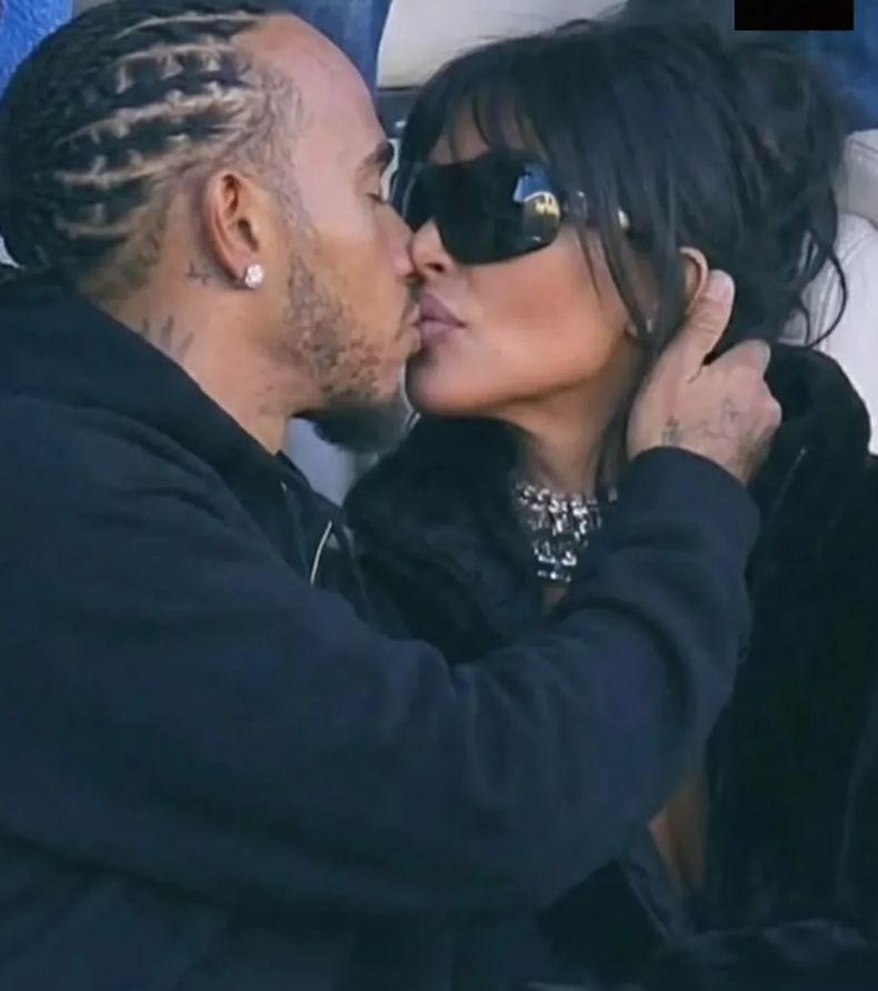 Lewis Hamilton y Kim Kardashian eligieron el espectáculo deportivo y musical para confirmar su noviazgo. 