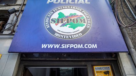 Sede del sindicato policial. Foto: Mauricio Zina / adhocFOTOS