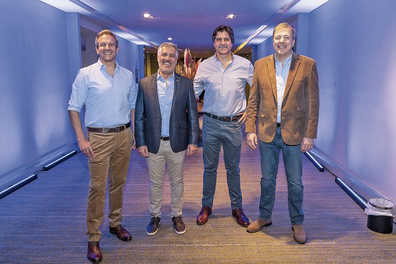 Gerentes comerciales de Soldo Hnos. Pablo y Juan Soldo, director de Soldo Hnos. Luis Eduardo Soldo y Luis Danielle, de Rutini Wines.
