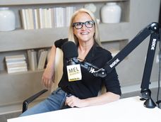 Mel Robbins es la cradora de un exitoso podcast que lleva su nombre.