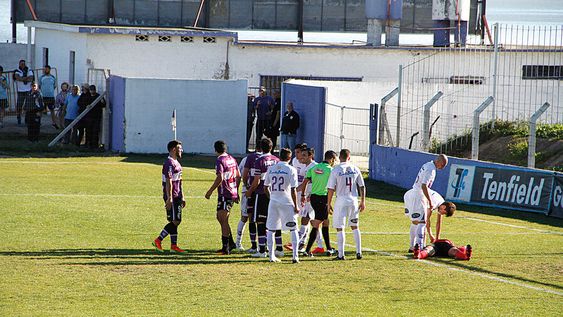 imagen de El fútbol uruguayo, entre pagos en negro y deudas salariales millonarias imagen de El fútbol uruguayo, entre pagos en negro y deudas salariales millonarias