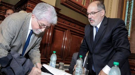 José Pablo Franzini Batlle junto a Esteban Valenti, en 2018, durante el lanzamiento del espacio de izquierda La Alternativa. Foto: Javier Calvelo / adhocFOTOS