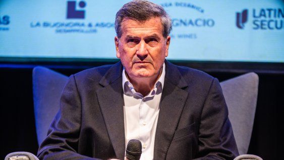 Pedro Bordaberry en el ciclo Desayunos Búsqueda. Pedro Bordaberry en el ciclo Desayunos Búsqueda.