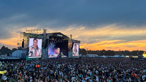 Ca7riel y Paco Amoroso durante su show en el Lollapalooza Argentina Ca7riel y Paco Amoroso durante su show en el Lollapalooza Argentina