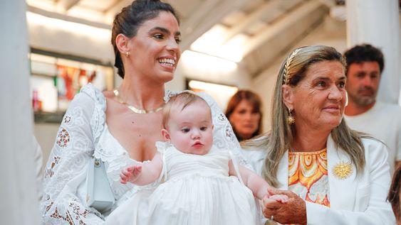 Sofía Balut con su hija Isabella y Agó Páez Vilaró.