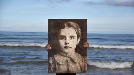 ‘Desembarco’, una muestra que reconstruye retratos e historias de ancestros con IA